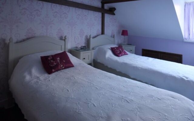 Hillside House - Guest House