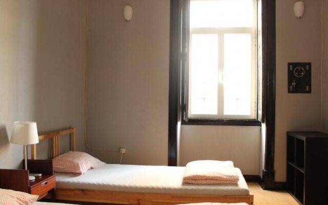 Le Penguin Hostel