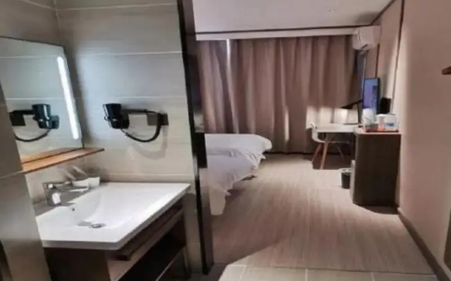 Hanting Hotel (Jinan North Shanda Road)