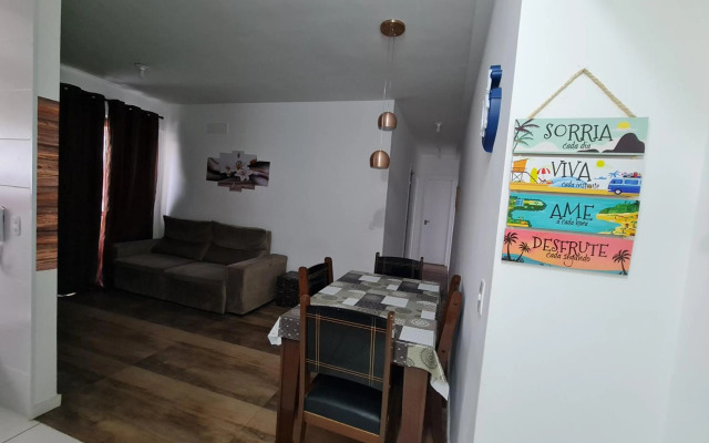 Apartamento na Praia Martim de Sá com linda vista