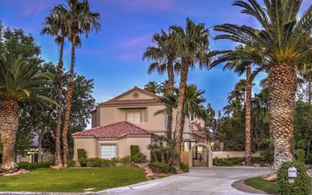Greens A Luxury Las Vegas Pool Villa