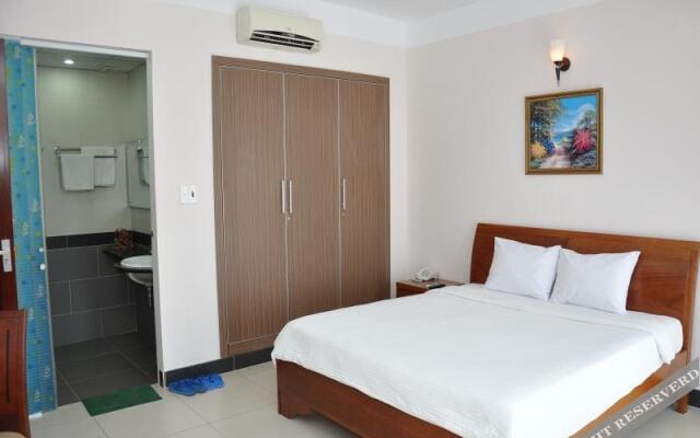 Sky Luck Hotel