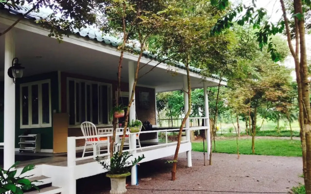 Paramer Resort Suanphung