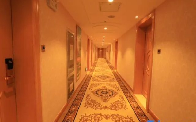 Vienna Hotel (Linzi Railway Station)