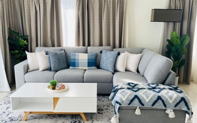 ZEN OCEAN BLISS - 2BR  Cozy Apt Sea View