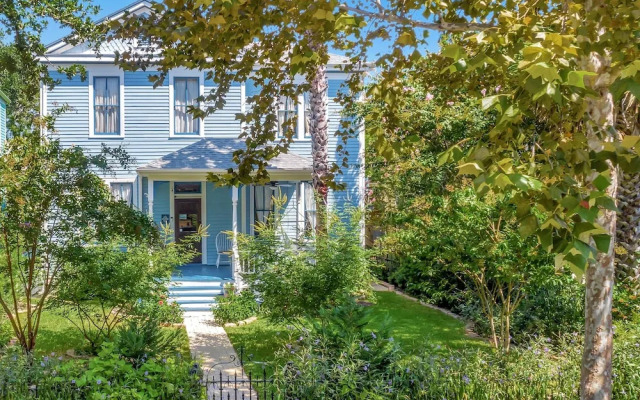 Historic Elegance 3 Bedroom Home