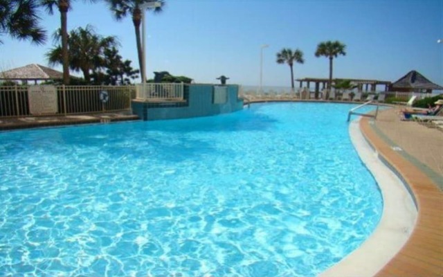 Pelican Beach by Holiday Isle