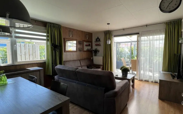 Comfortable Bungalow for 4 People