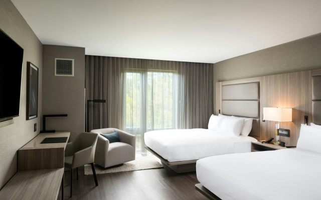 AC Hotel by Marriott Boston Cleveland Circle