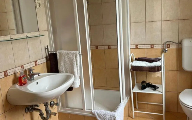 Alex Apartman