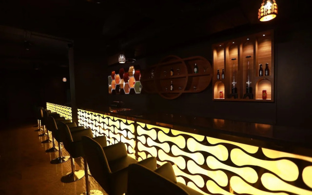 Hotel Grand Padappai Residency