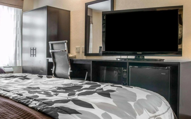 Sleep Inn & Suites - Airport