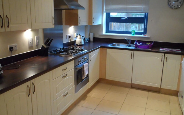 Flexi-Lets@Wallis Square, Farnborough
