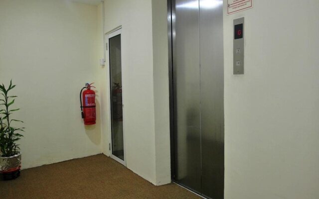 KK Crystal Hotel