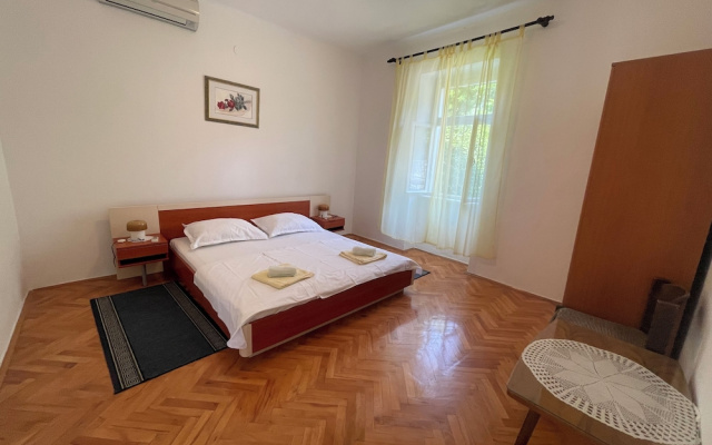 Apartment Perovic