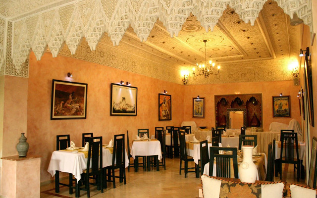 Al Jasira Hotel