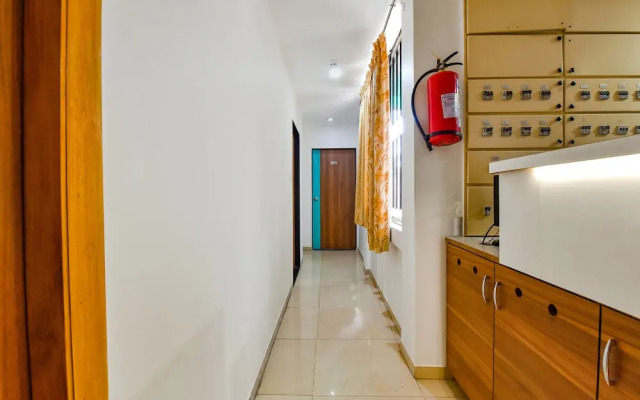 Fabhotel Raj Ratna