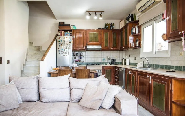 Riverside Villa 8 Persons With Access to the sea