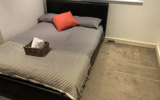 2bed 2bath apartment in kings cross