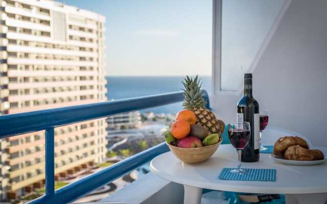 909 Panoramic Studio, Ocean View