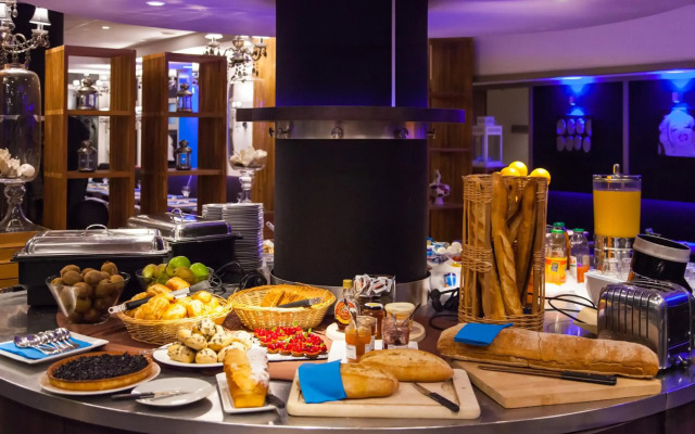 Golden Tulip Villepinte Roissy — Parc Des Expositions Hotel