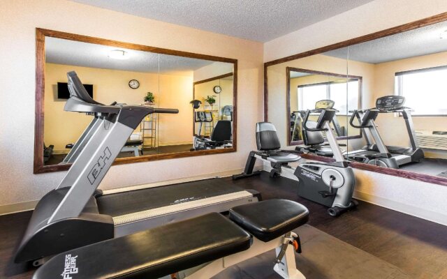 Comfort Inn & Suites Hays I-70