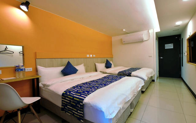 Good Night Hotel