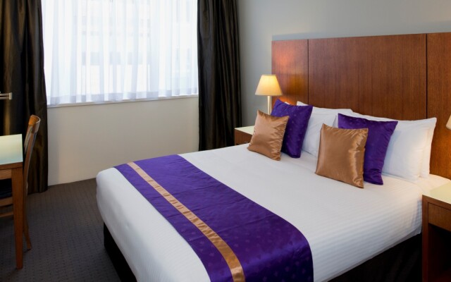 Park Regis Griffin Suites