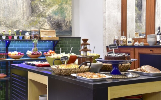 The Editory House Ribeira Porto Hotel