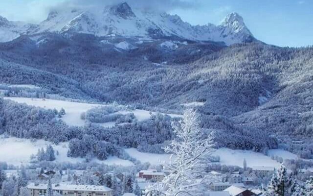 Apartment Avenue Reine des Alpes