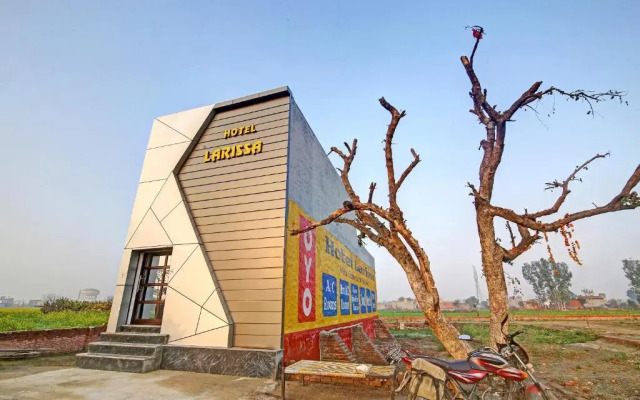 Hotel Larissa by OYO Rooms