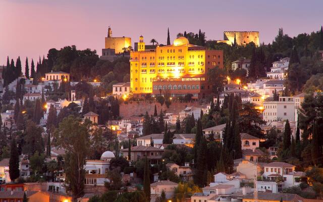 Alhambra Palace Hotel