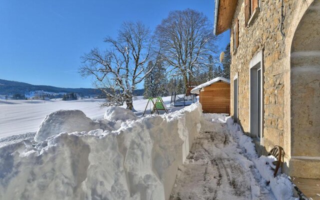 Maison idéalement placée vue magnifique, départ ski de fond/Randonnée depuis le jardin