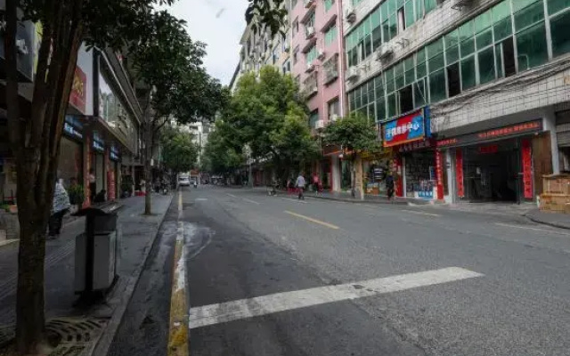 Lin Hai Hotel
