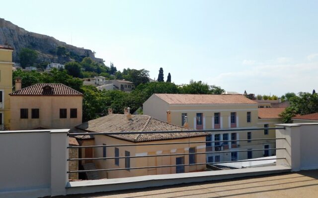 101 Adrianou Apartments