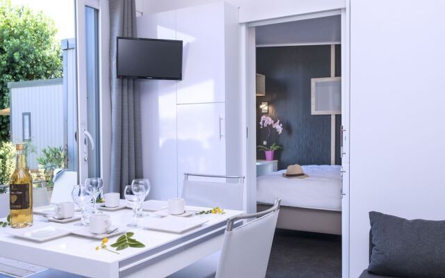 Luxury Chalet With air Conditioning 900 m. From the Beach