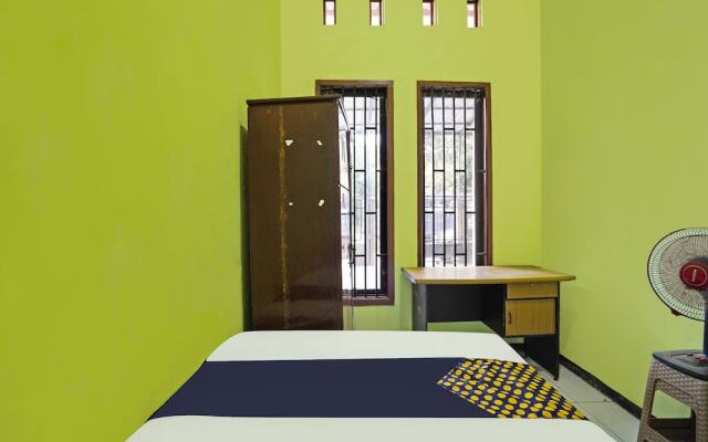 OYO Life 91869 Insan Mulia Kost Syariah