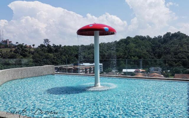 Suite Dream@Icon Residence