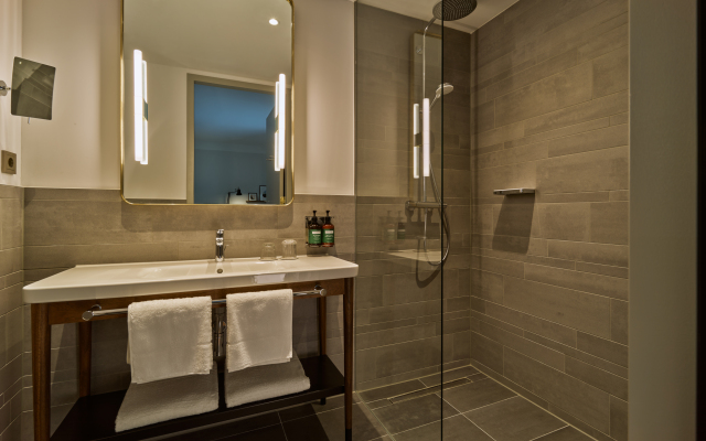 voco The Hague by IHG