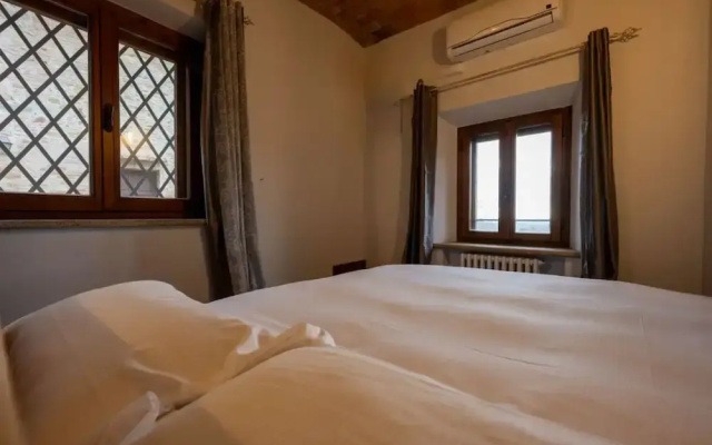 Tuscan Palace - Petit Apartment