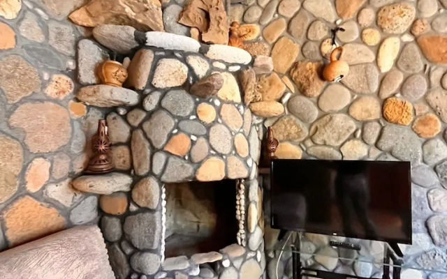 Gokceada Uysallar Köy Evi