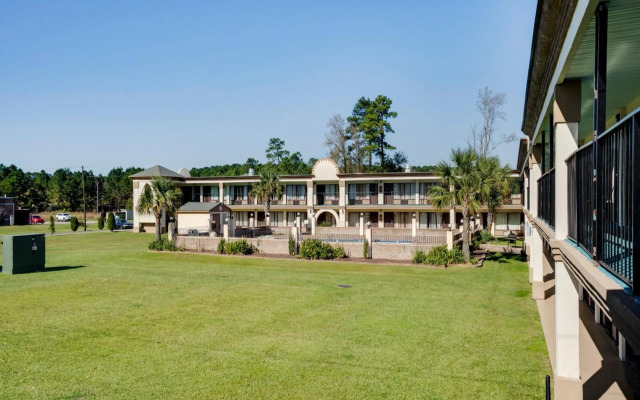 OYO Hotel Wade/Fayetteville I-95 South