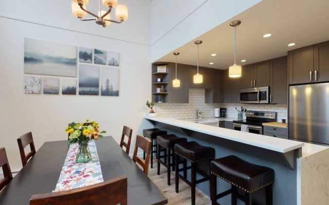 Greyhawk by Whistler Premier