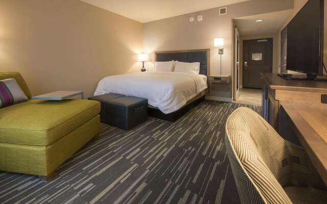 Hampton Inn & Suites Seattle/Redmond