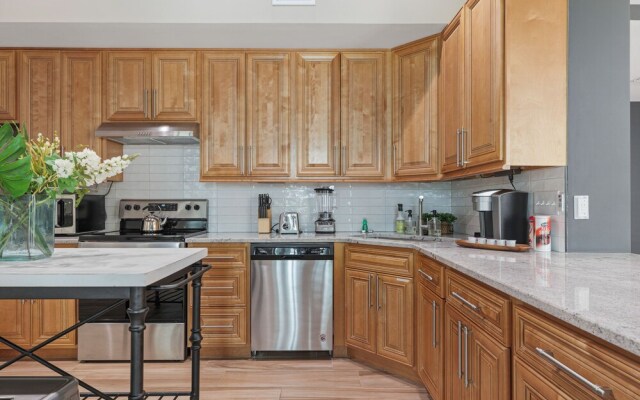 Historic Dream - Unit A