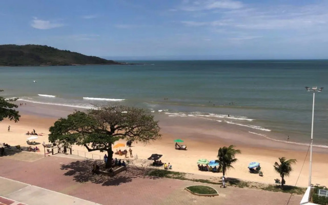 Amplo apartamento em Guarapari com vistas pro mar