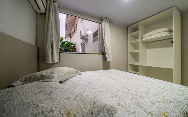 027 - Lindo Residencial com Piscina e Jacuzzi em Bombas