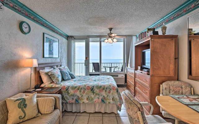 Oceanfront Daytona Beach Studio w/ Balcony