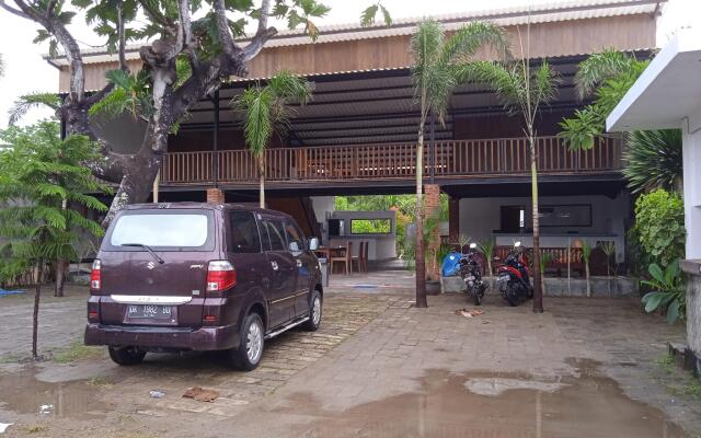 Family House Hotel Kuta