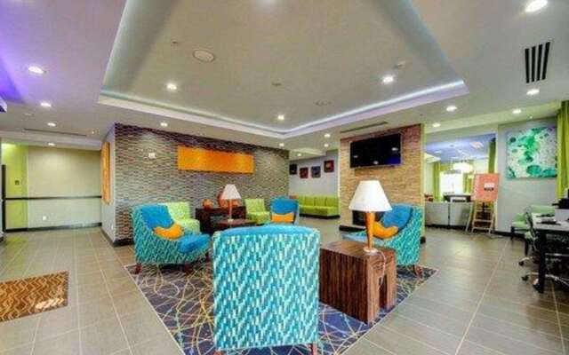 Comfort Inn & Suites Tulsa I-44 West - Rt 66